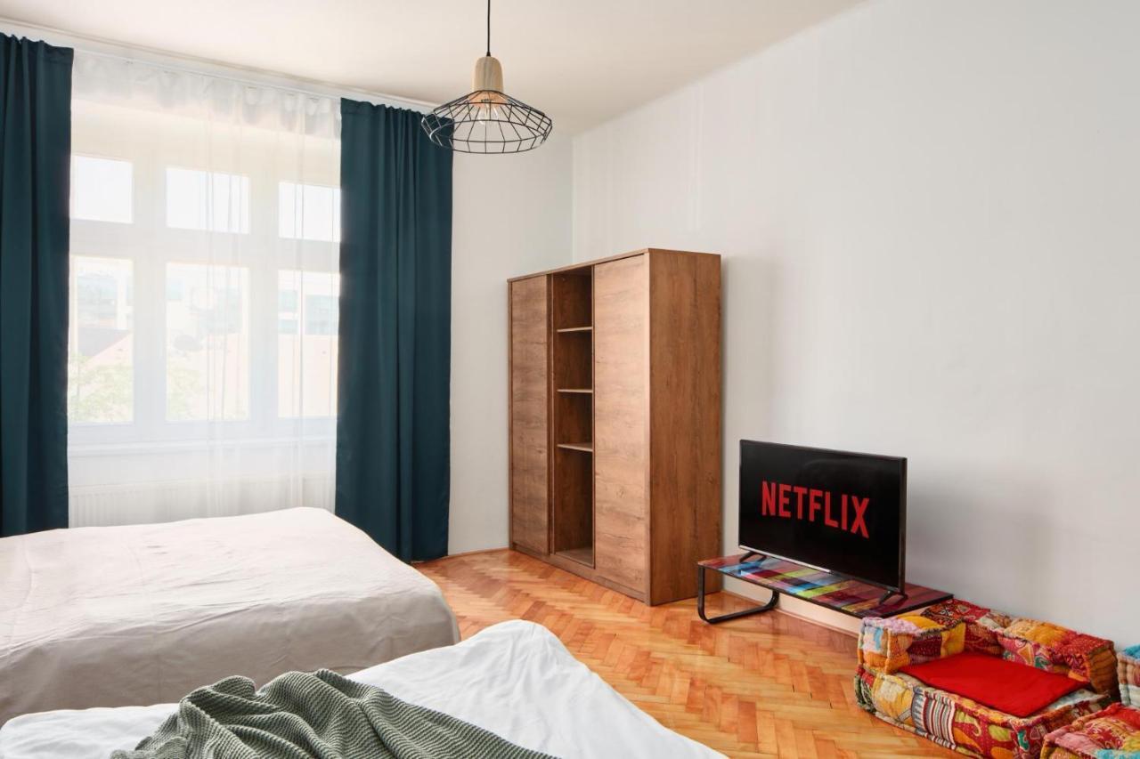 公寓 Days - Spacious 3bdr - Trendy Neighbourhood *