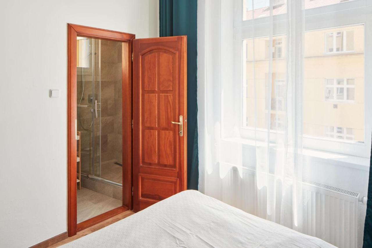 公寓 Days - Spacious 3bdr - Trendy Neighbourhood *